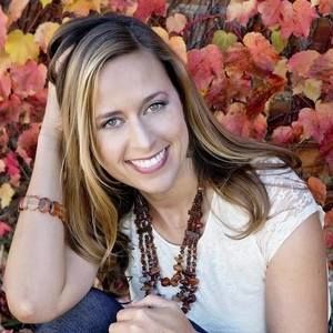 Meet your Posher, Carey